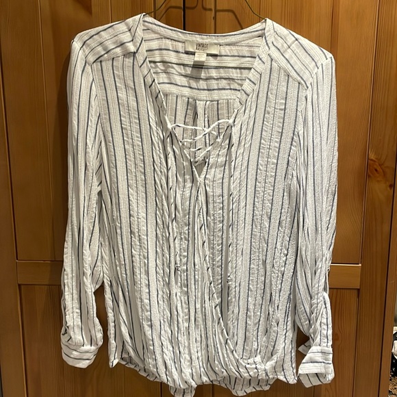 Vintage America casual faux wrap blouse (L) - Picture 4 of 8